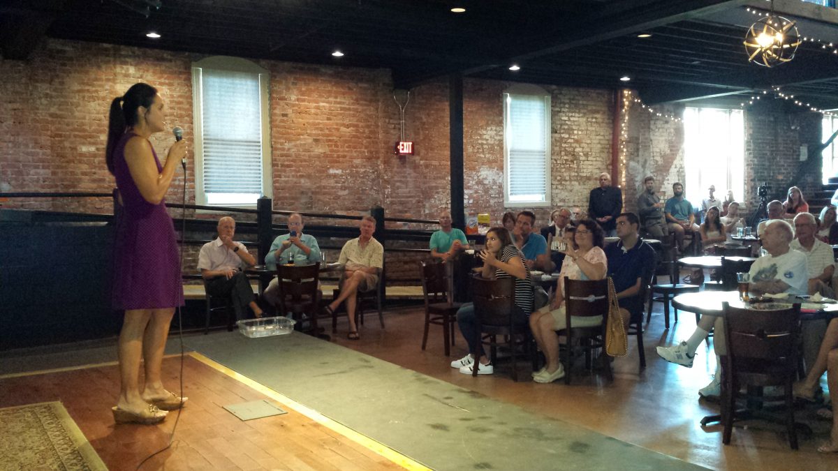 Laura Kellogg and family in front row