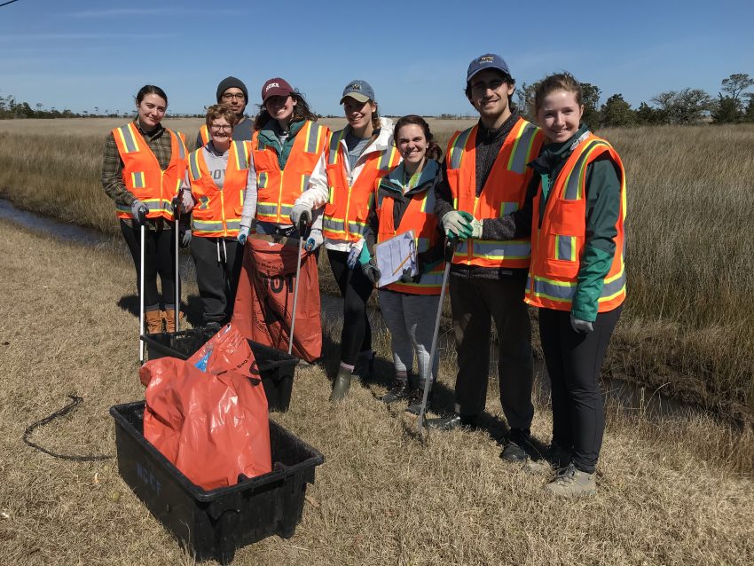 Coastal Cleanup crew