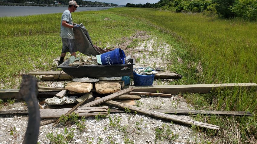 The federation collects marine debris in Brunswick County